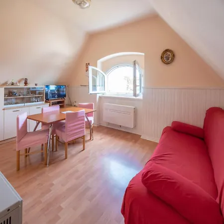 Apartment Najade-2 By Interhome